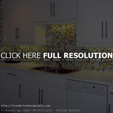 Kitchen-Backsplash-Ideas-White-Cabinets